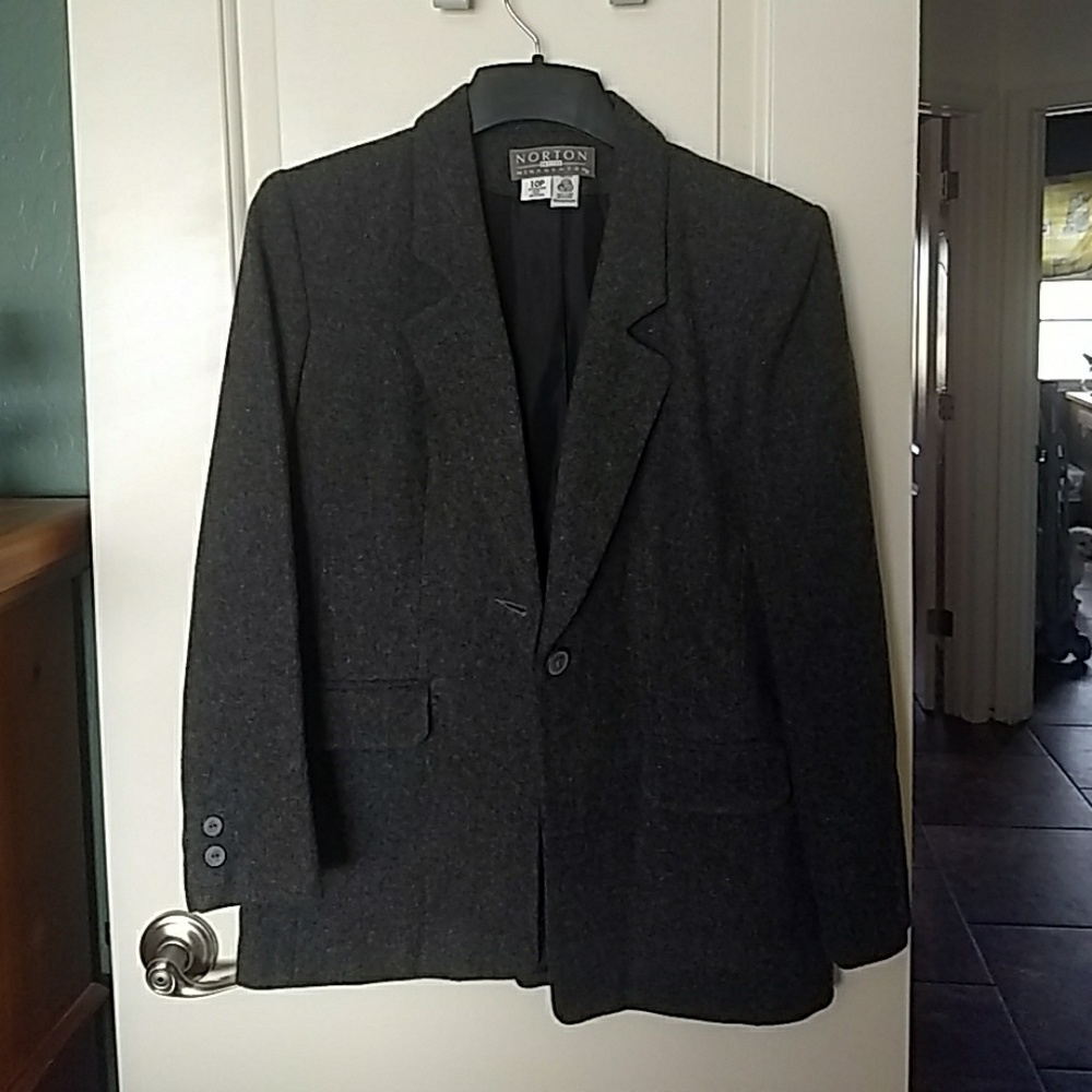 NWOT gray wool blazer size 10petite